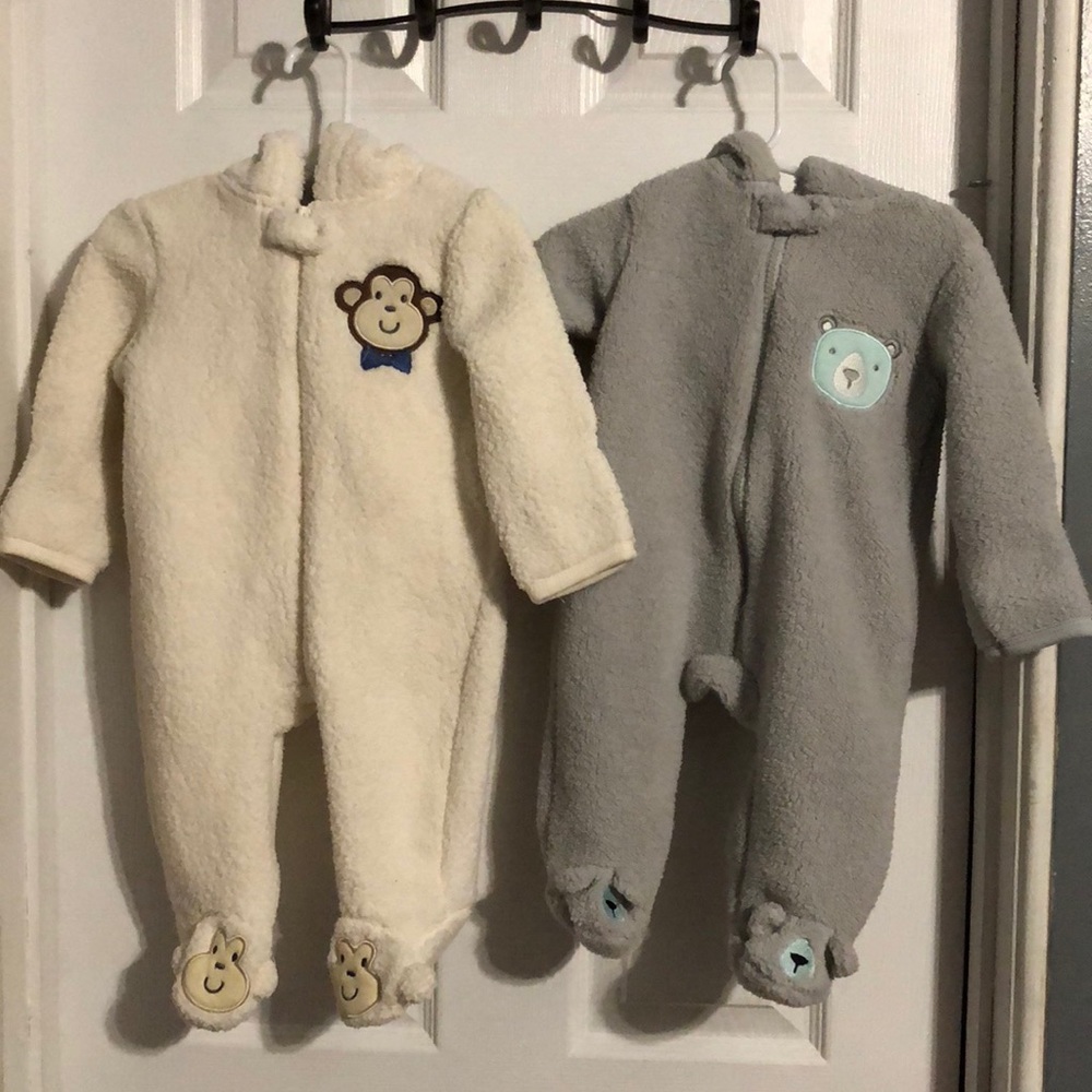 2 Bear baby bodysuits